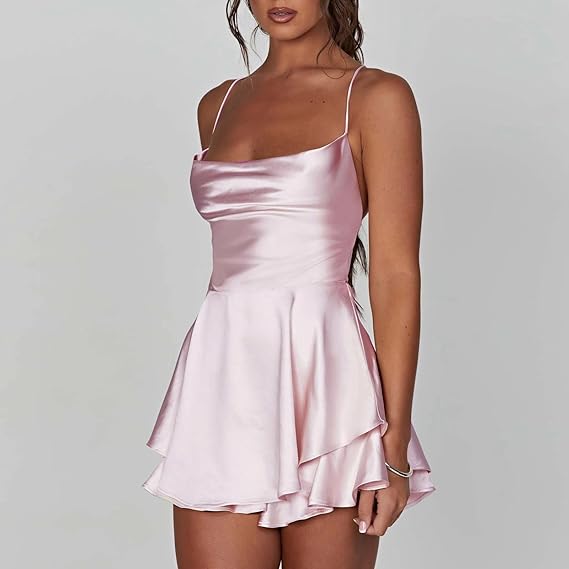 Robe en satin dos nu