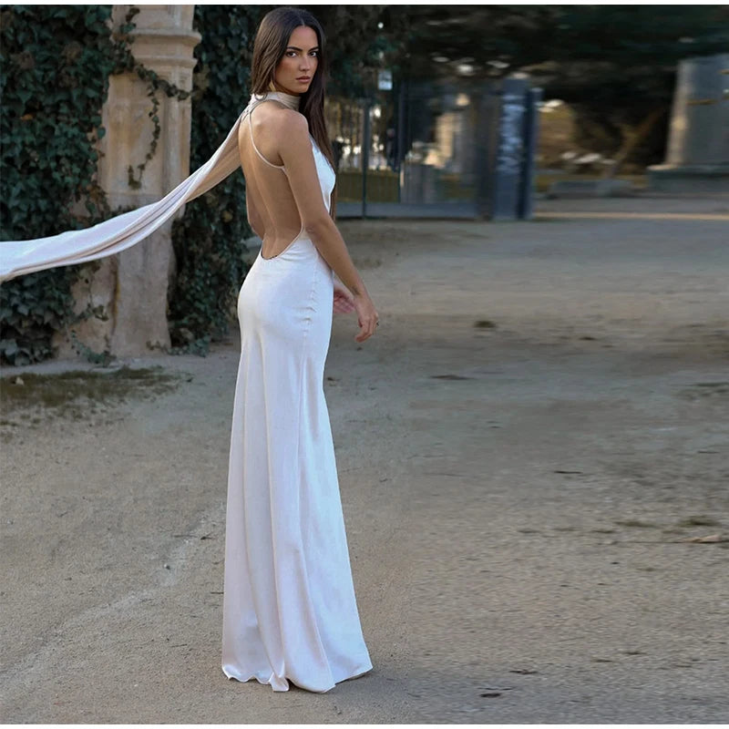 Robe Longue Isabella – Satin Lumineux & Dos Nu