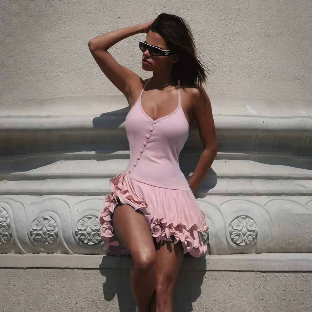 Robe Mini Éléonore – Décolleté V & Volant Asymétrique