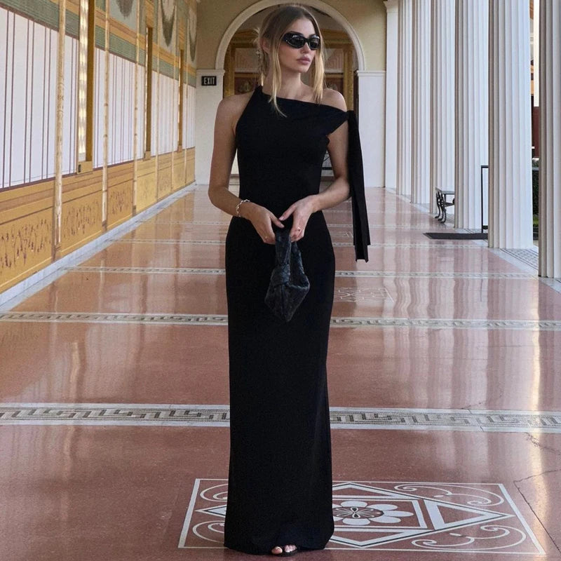 Robe Longue Valentina – Silhouette Sculptée