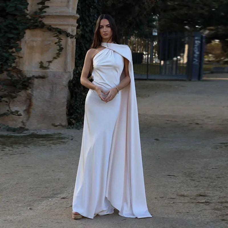 Robe Longue Isabella – Satin Lumineux & Dos Nu