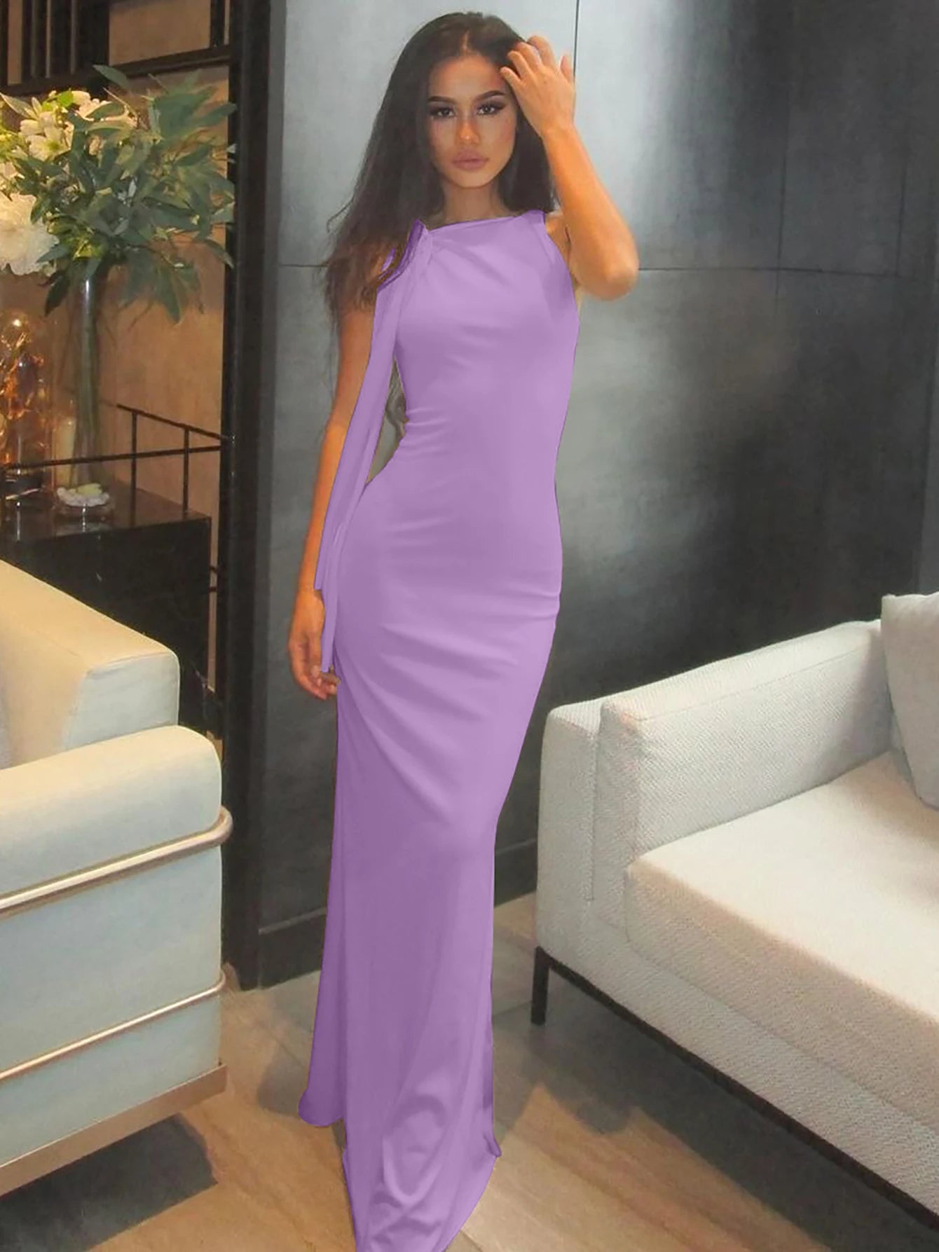 Robe Longue Valentina – Silhouette Sculptée