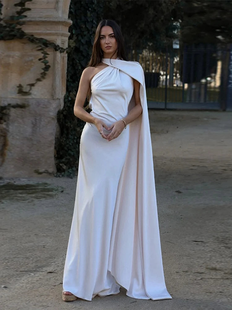 Robe Longue Isabella – Satin Lumineux & Dos Nu