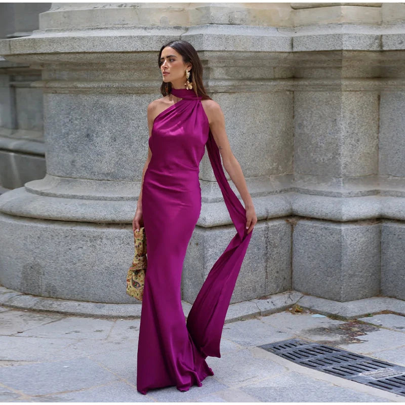 Robe Longue Isabella – Satin Lumineux & Dos Nu