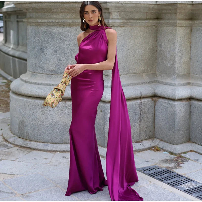 Robe Longue Isabella – Satin Lumineux & Dos Nu